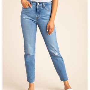 Levi’s Medium Wash Wedgie Fit Jeans